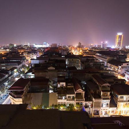 Queenwood Hotel Phnom Penh Exterior foto